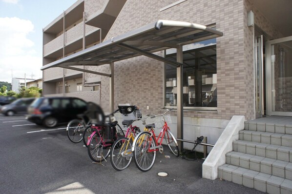 宇都宮駅 バス14分  仏所御念会口下車：停歩2分 3階の物件外観写真